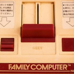 Famicom JP (Foto de Pedrux do Club 16-bit)